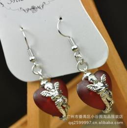 掌握服飾飾品批發(fā)新趨勢(shì) 價(jià)格、渠道與采購(gòu)策略全解析